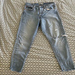 Levi's Wedgie Cropped Distressed Jeans SZ 31